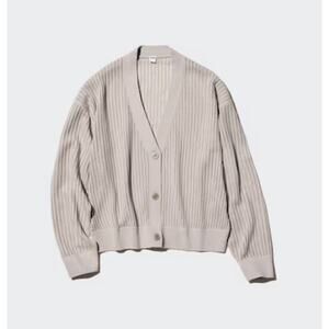 Uniqlo Mesh Short Cardigan V-Neck Light Gray Size M Cropped Knit EUC
